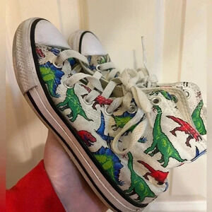 Dinosaur kids high top converse